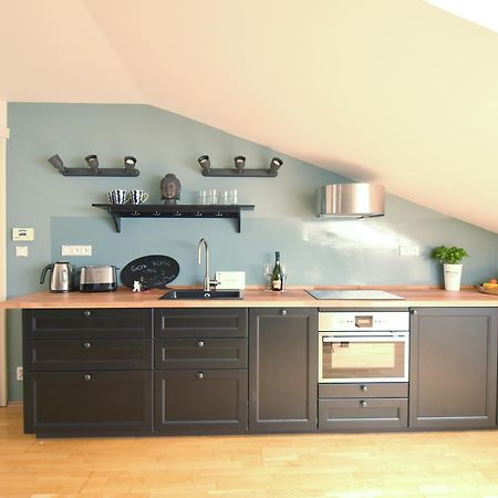 Amazing Angie'S Apartment Прага Екстер'єр фото