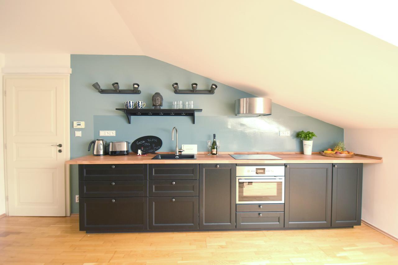 Amazing Angie'S Apartment Прага Екстер'єр фото